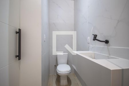 Banheiro da Suíte de casa à venda com 2 quartos, 150m² em Presidente Altino, Osasco