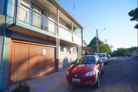 Casa à venda com 400m², 2 quartos e 2 vagas Casa à venda com 400m², 2 quartos e 2 vagasFachada