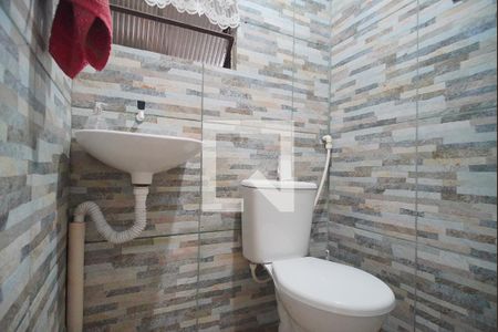 Casa à venda com 400m², 2 quartos e 2 vagas Casa à venda com 400m², 2 quartos e 2 vagasLavabo