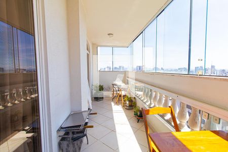 Apartamento à venda com 280m², 4 quartos e 2 vagasVaranda