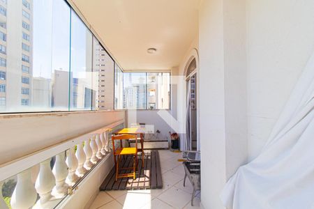 Apartamento à venda com 280m², 4 quartos e 2 vagasVaranda