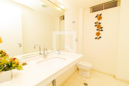 Apartamento à venda com 280m², 4 quartos e 2 vagasLavabo