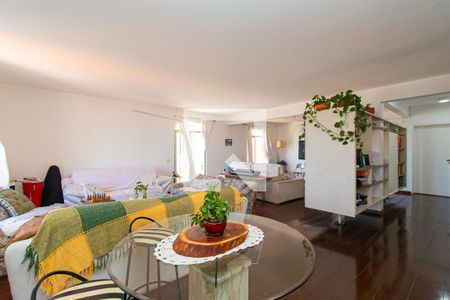 Apartamento à venda com 280m², 4 quartos e 2 vagasSala