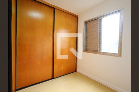 Apartamento à venda com 90m², 3 quartos e 2 vagasQuarto 2