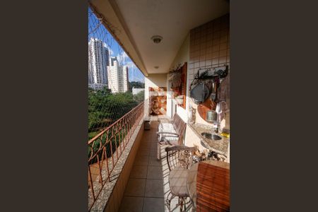 Apartamento para alugar com 150m², 3 quartos e 4 vagasVaranda