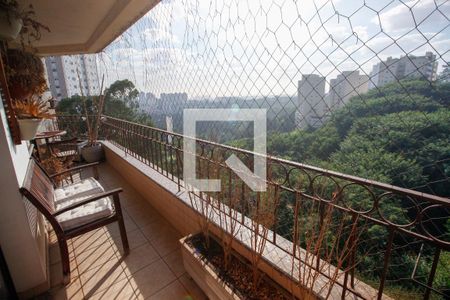 Varanda de apartamento para alugar com 3 quartos, 150m² em Vila Suzana, São Paulo
