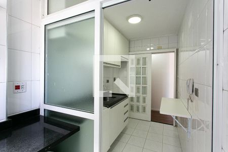 Apartamento à venda com 70m², 3 quartos e 1 vagaÁrea de Serviço