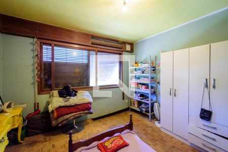 Casa à venda com 440m², 5 quartos e 2 vagasSuíteSuíte