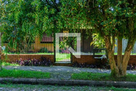 Casa à venda com 440m², 5 quartos e 2 vagasFachada