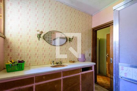 Casa à venda com 440m², 5 quartos e 2 vagasBanheiro da Suíte