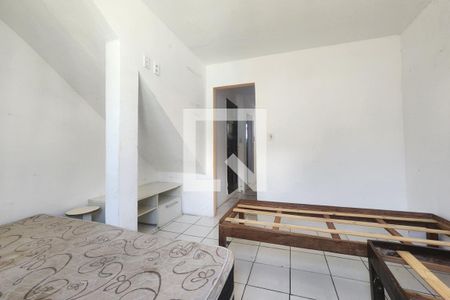 Quarto de apartamento para alugar com 1 quarto, 30m² em Jardim Placaford, Salvador