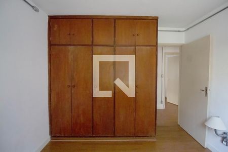 Quarto 1 de apartamento para alugar com 2 quartos, 48m² em Vila Madalena, São Paulo