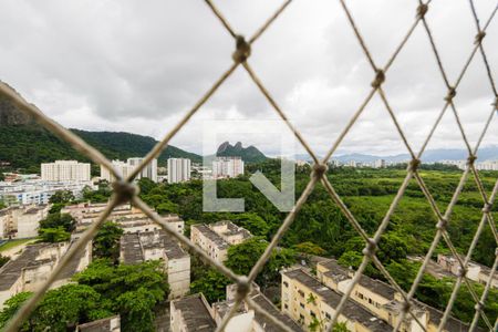 Vista de apartamento à venda com 2 quartos, 130m² em Camorim, Rio de Janeiro