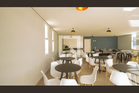 Apartamento à venda com 47m², 2 quartos e 1 vaga Apartamento à venda com 47m², 2 quartos e 1 vagaÁrea comum - Salão de festas