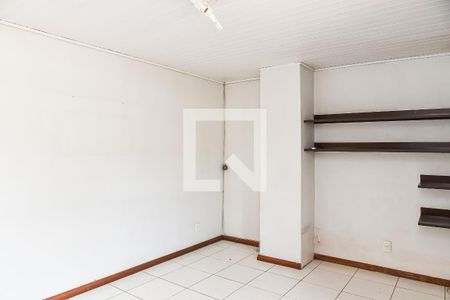 Sala de casa para alugar com 2 quartos, 120m² em São Sebastião, Porto Alegre