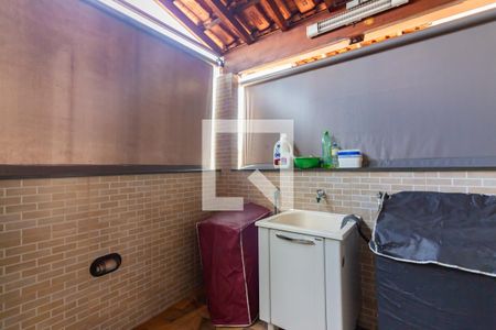 Casa à venda com 222m², 3 quartos e 2 vagas Casa à venda com 222m², 3 quartos e 2 vagasCobertura