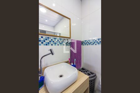 Casa à venda com 222m², 3 quartos e 2 vagas Casa à venda com 222m², 3 quartos e 2 vagasBanheiro da Suíte