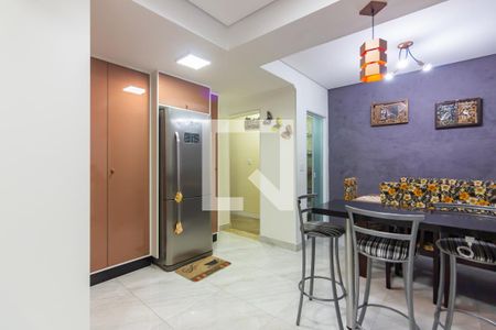 Casa à venda com 222m², 3 quartos e 2 vagas Casa à venda com 222m², 3 quartos e 2 vagasCozinha