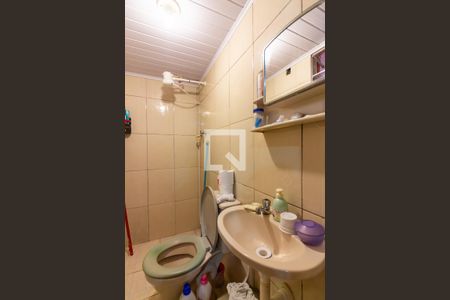 Casa à venda com 222m², 3 quartos e 2 vagas Casa à venda com 222m², 3 quartos e 2 vagasBanheiro