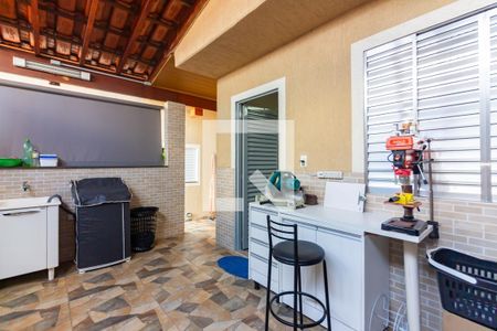 Casa à venda com 222m², 3 quartos e 2 vagas Casa à venda com 222m², 3 quartos e 2 vagasCobertura