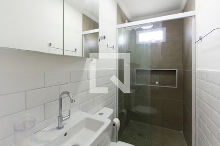 Banheiro de apartamento para alugar com 1 quarto, 40m² em Vila Uberabinha, São Paulo
