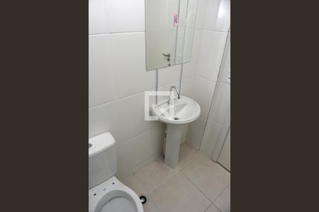 Apartamento à venda com 34m², 2 quartos e sem vagaBanheiro