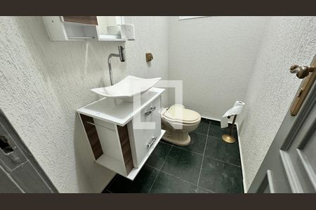 Lavabo de casa de condomínio para alugar com 4 quartos, 120m² em Recreio dos Bandeirantes, Rio de Janeiro