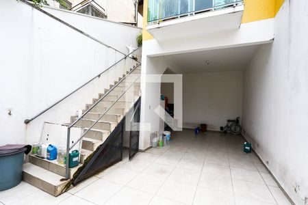 Casa à venda com 75m², 2 quartos e 3 vagasGaragem