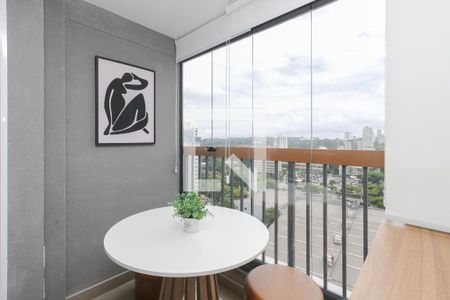 Varanda de kitnet/studio à venda com 1 quarto, 28m² em Brooklin Paulista, São Paulo