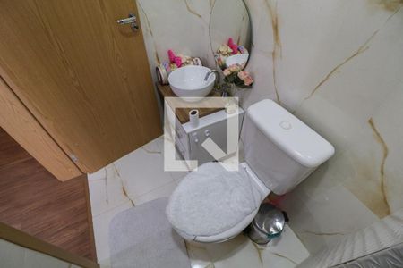 Casa de condomínio à venda com 142m², 3 quartos e 2 vagasBanheiro 2