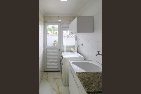 Casa de condomínio à venda com 142m², 3 quartos e 2 vagasÁrea de Serviço