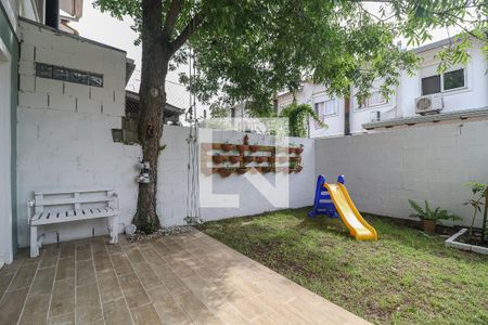 Casa de condomínio à venda com 142m², 3 quartos e 2 vagasÁrea externa