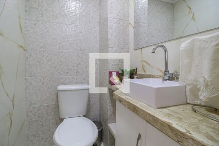 Casa de condomínio à venda com 142m², 3 quartos e 2 vagasLavabo