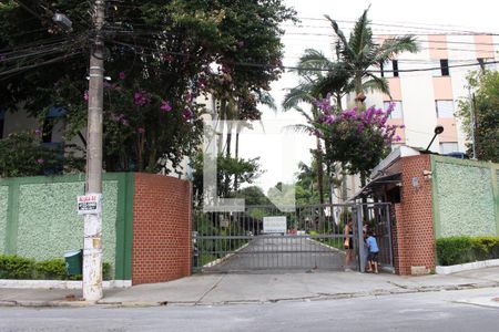 Apartamento para alugar com 70m², 2 quartos e 1 vagaFachada Condomínio