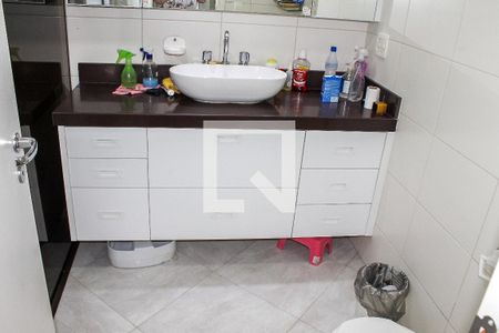 Apartamento à venda com 130m², 3 quartos e 2 vagasBanheiro da Suíte