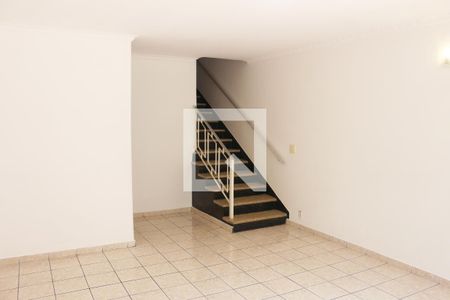 Sala de casa para alugar com 4 quartos, 203m² em Centro, São Caetano do Sul