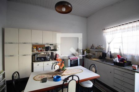 Casa à venda com 333m², 3 quartos e 2 vagasCozinha