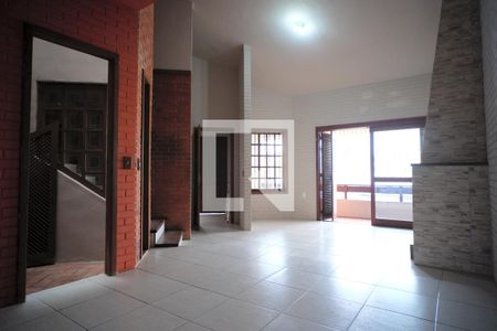 Sala de casa à venda com 4 quartos, 300m² em Jardim São Pedro, Porto Alegre