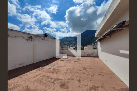 Apartamento para alugar com 100m², 3 quartos e sem vaga Apartamento para alugar com 100m², 3 quartos e sem vagaÁrea comum - Playground