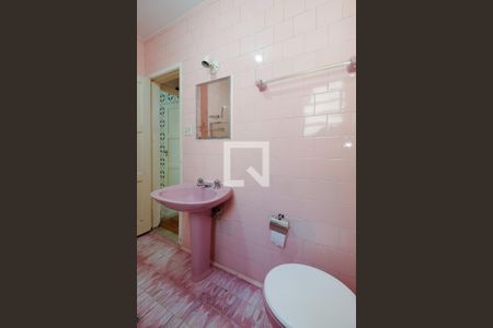 Apartamento para alugar com 100m², 3 quartos e sem vaga Apartamento para alugar com 100m², 3 quartos e sem vagaBanheiro Corredor