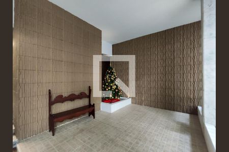 Apartamento para alugar com 100m², 3 quartos e sem vaga Apartamento para alugar com 100m², 3 quartos e sem vagaFachada e portaria