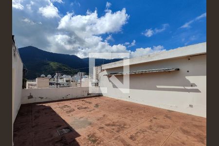 Apartamento para alugar com 100m², 3 quartos e sem vaga Apartamento para alugar com 100m², 3 quartos e sem vagaÁrea comum - Playground