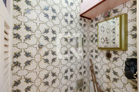 Apartamento para alugar com 100m², 3 quartos e sem vaga Apartamento para alugar com 100m², 3 quartos e sem vagaBanheiro de serviço