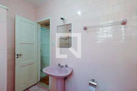 Apartamento para alugar com 100m², 3 quartos e sem vaga Apartamento para alugar com 100m², 3 quartos e sem vagaBanheiro Corredor