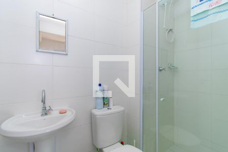 Banheiro de apartamento à venda com 2 quartos, 35m² em Vila Carmosina, São Paulo