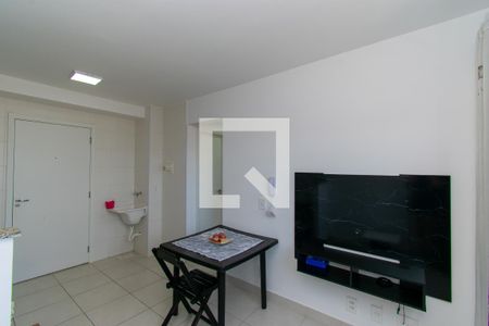 Sala de apartamento à venda com 2 quartos, 35m² em Vila Carmosina, São Paulo