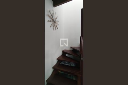 Escada de casa para alugar com 3 quartos, 210m² em São Cristóvão, Salvador