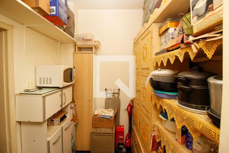 Despensa/Quarto de Serviço de apartamento à venda com 3 quartos, 80m² em Funcionários, Belo Horizonte