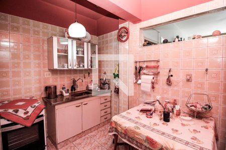 Cozinha de apartamento à venda com 3 quartos, 80m² em Funcionários, Belo Horizonte