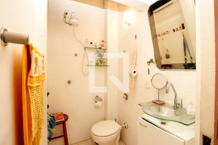 Banheiro Social de apartamento à venda com 3 quartos, 80m² em Funcionários, Belo Horizonte